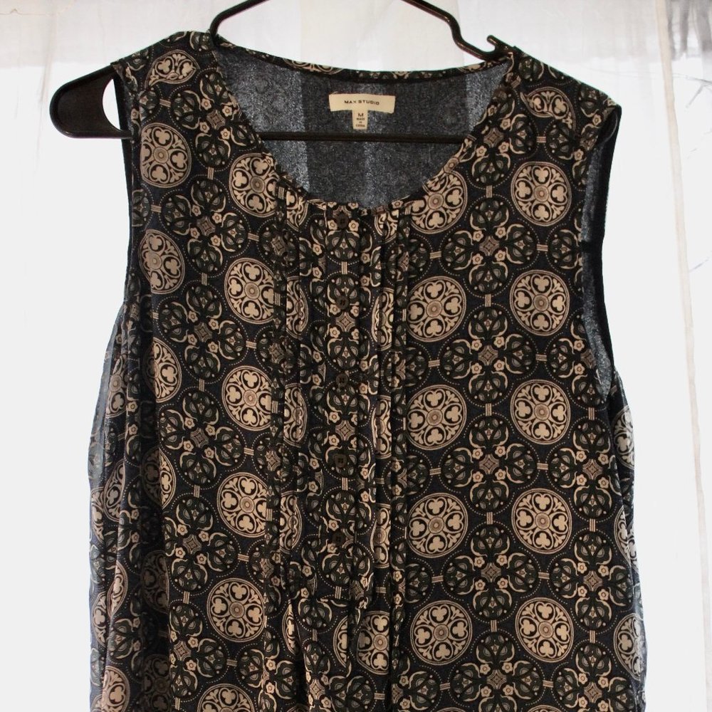 Max Studio swing style dress with ties (not shown)